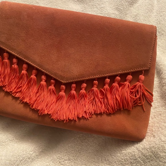 Suede handbag in coral with fringe - Picture 3 of 5